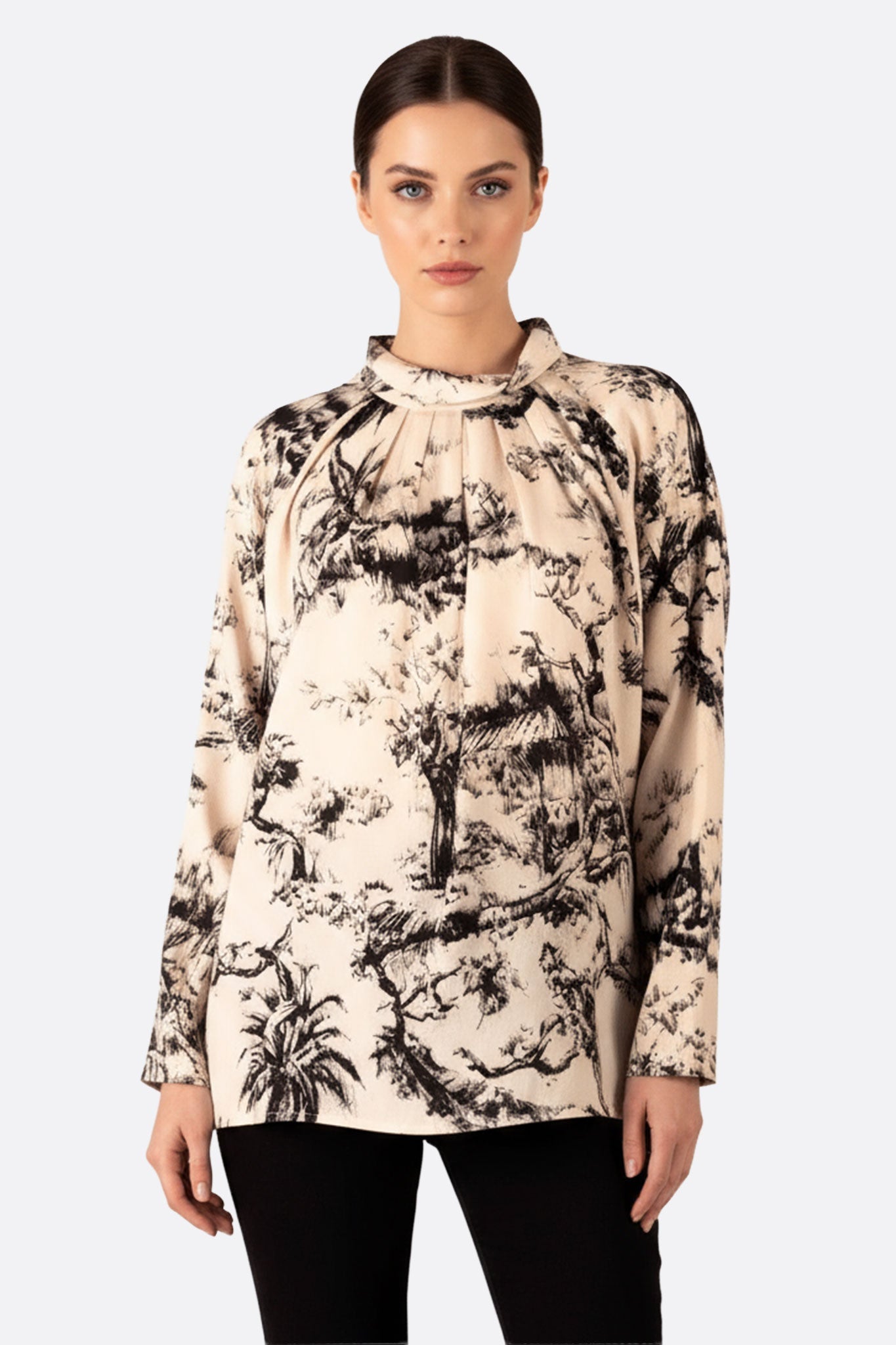 Blusa elegante estampada en toile de Jouy negro y blanco