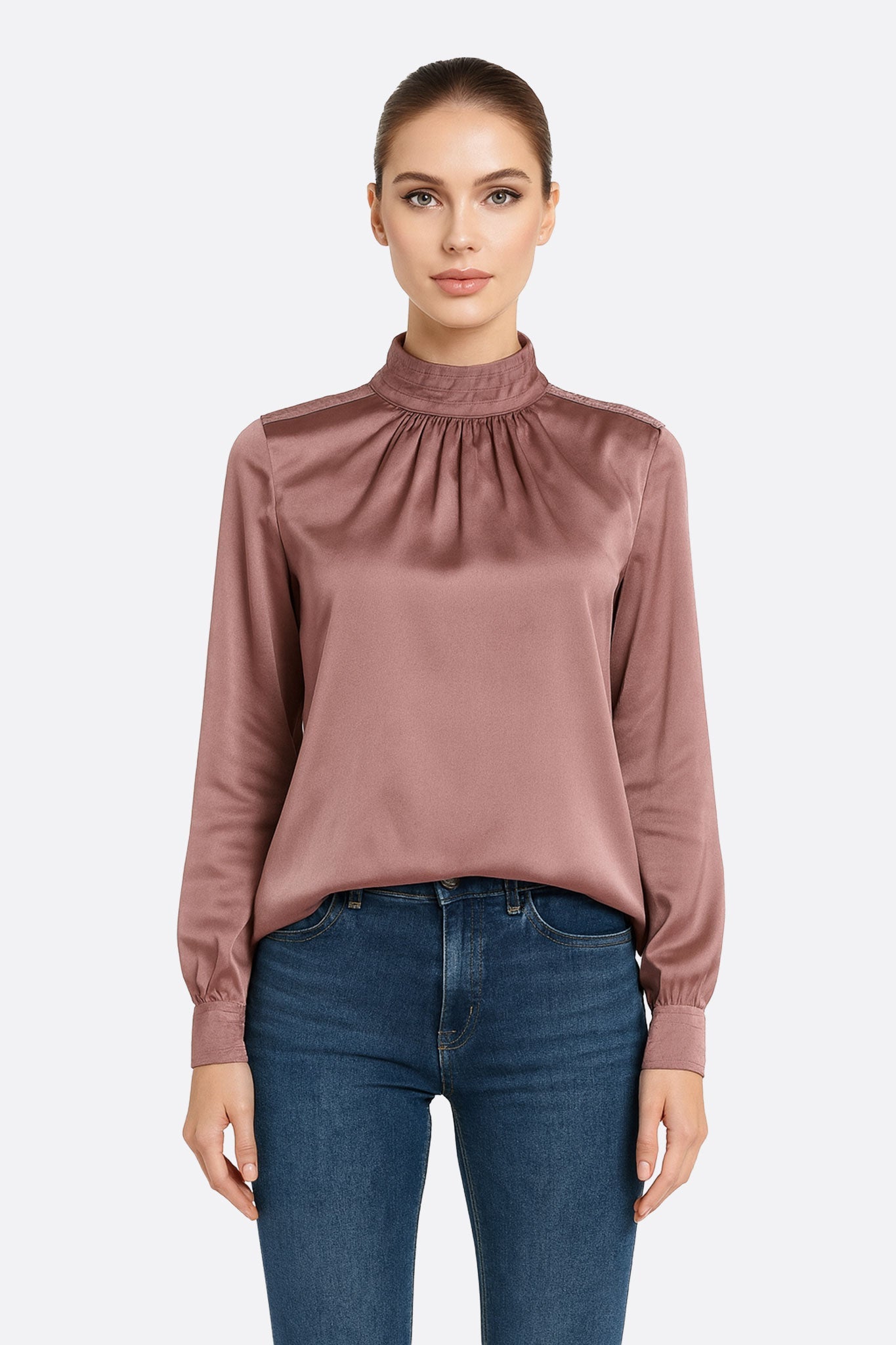Blusa de satén rosa empolvado de manga larga