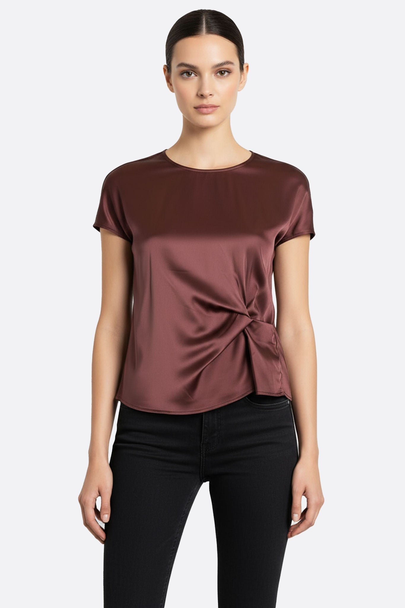 Blusa de satén burdeos con detalle fruncido