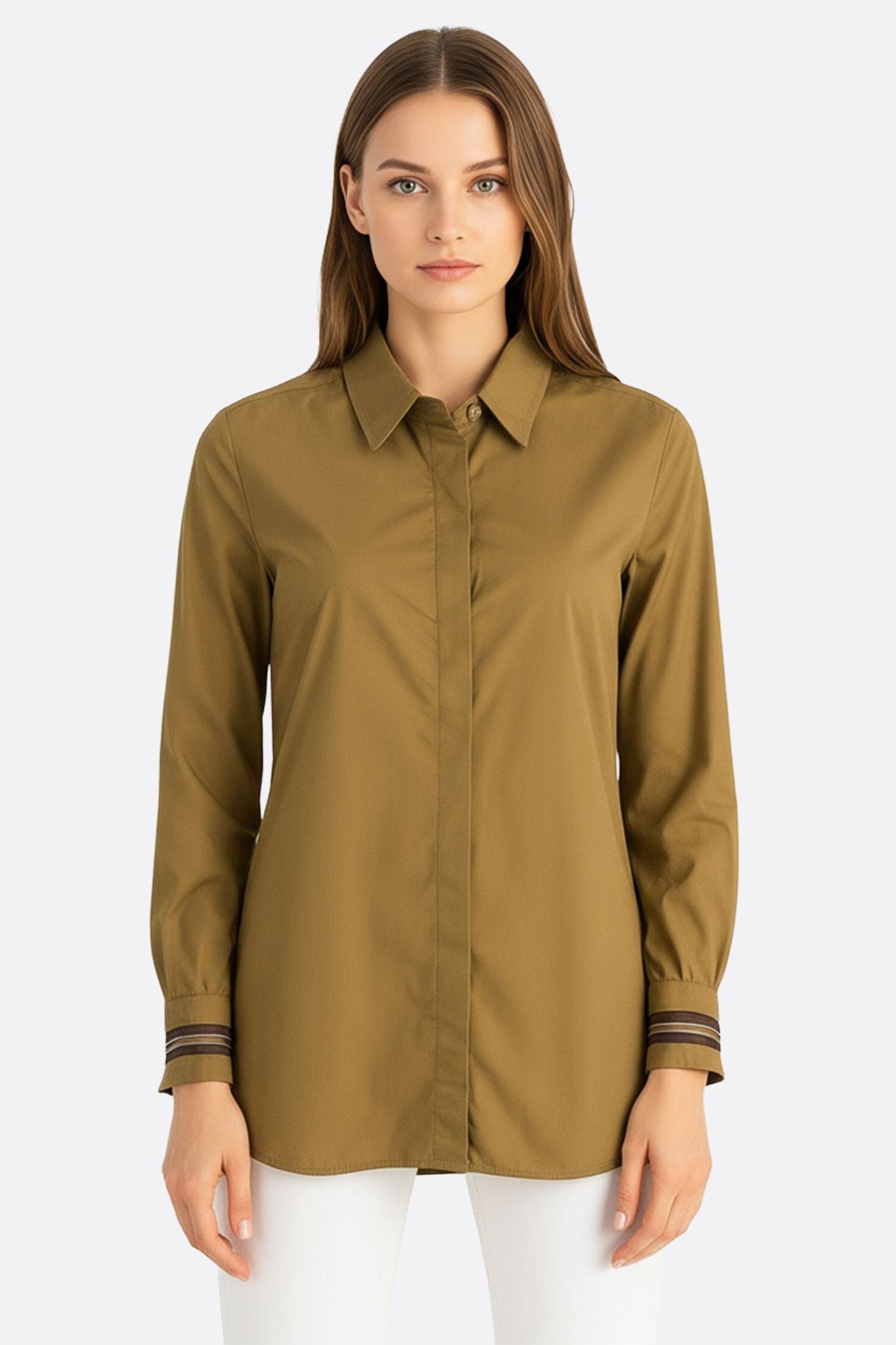 Camisa de mujer ajustada de algodón verde caqui