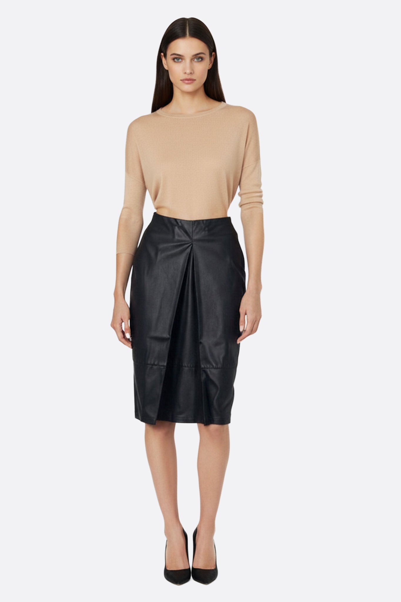 Falda midi de similcuero negro con abertura y corte recto