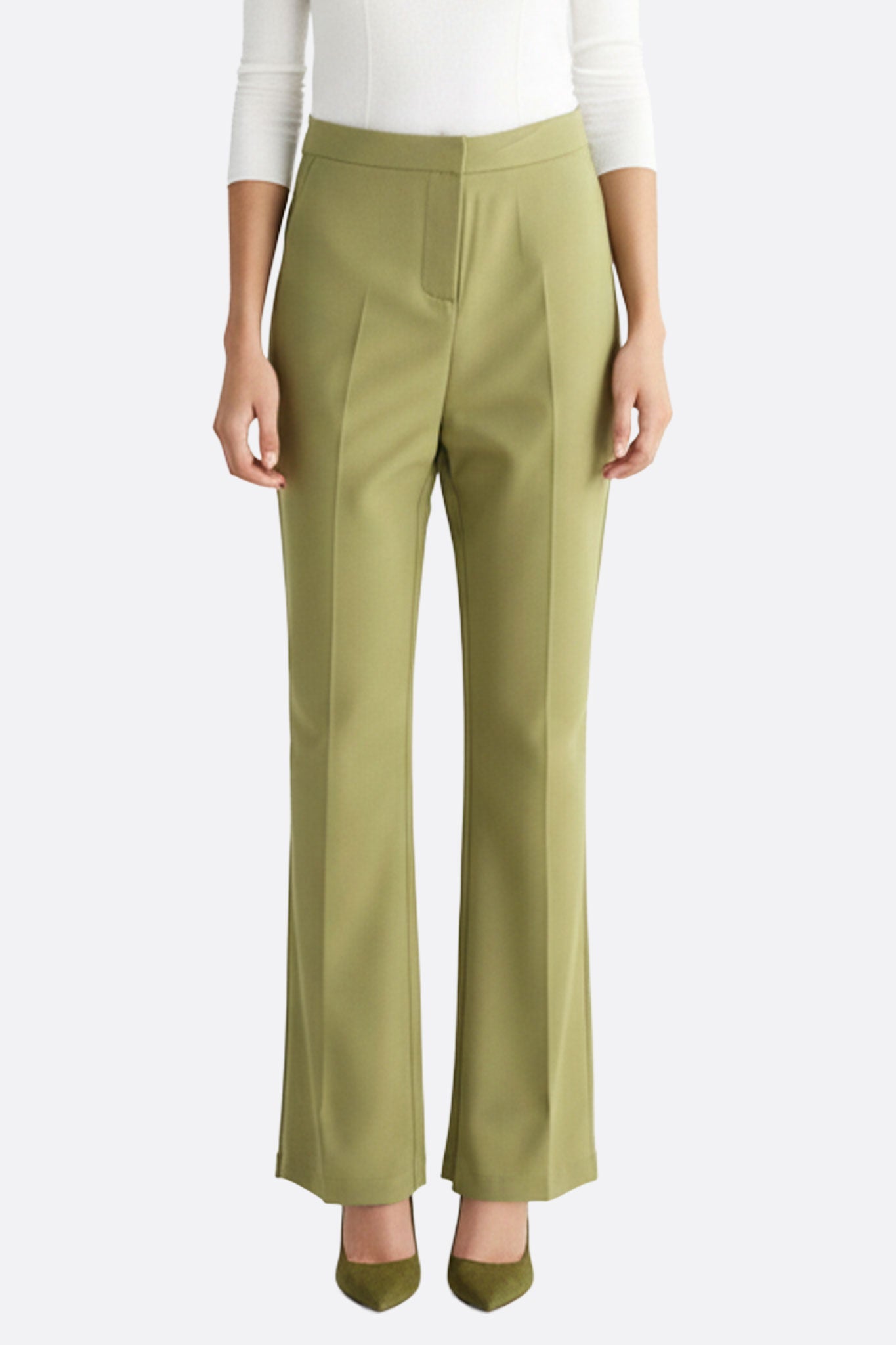 Pantalón de campana verde en tejido elástico