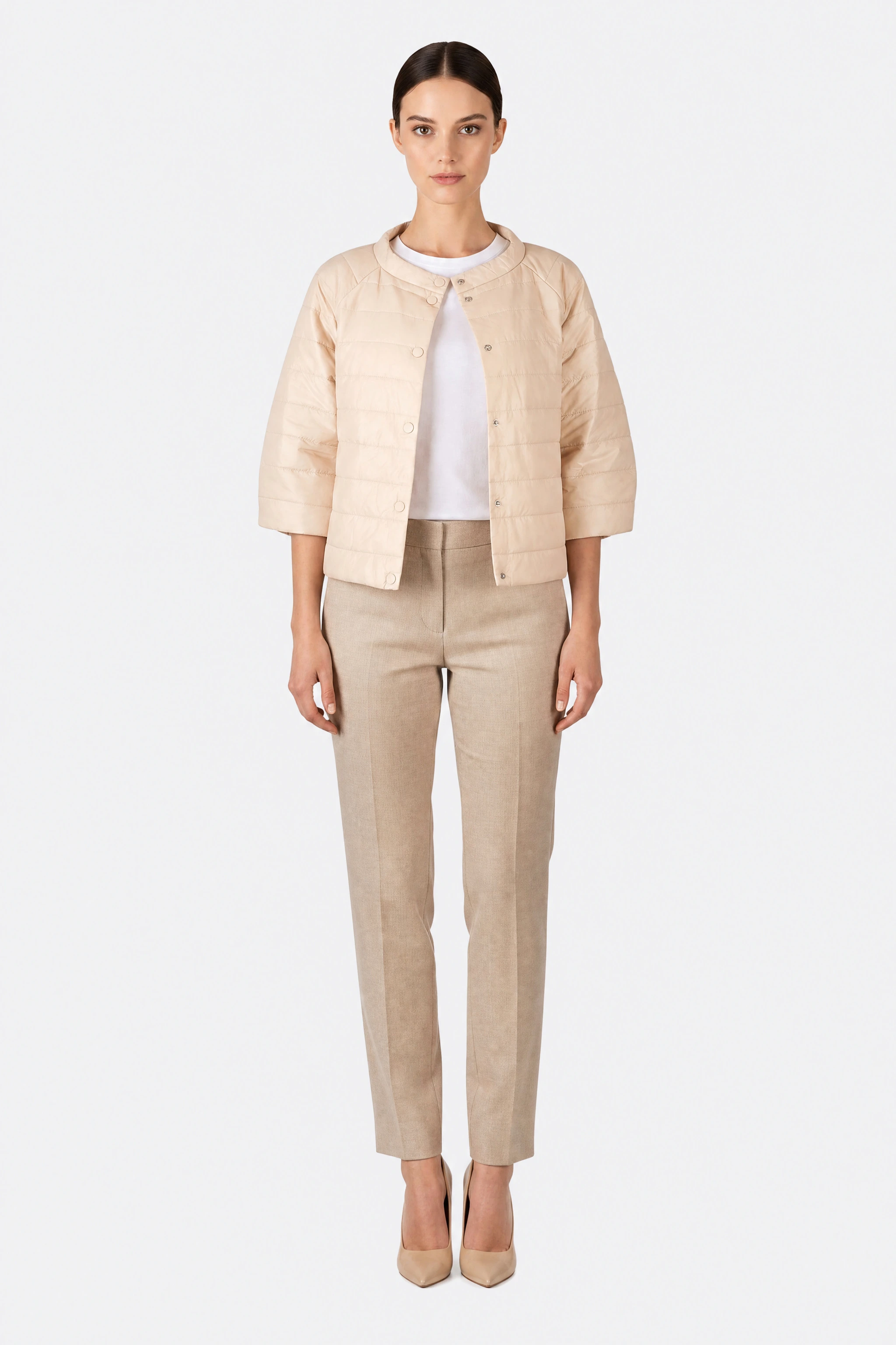 Chaqueta corta ligera beige de manga 3/4