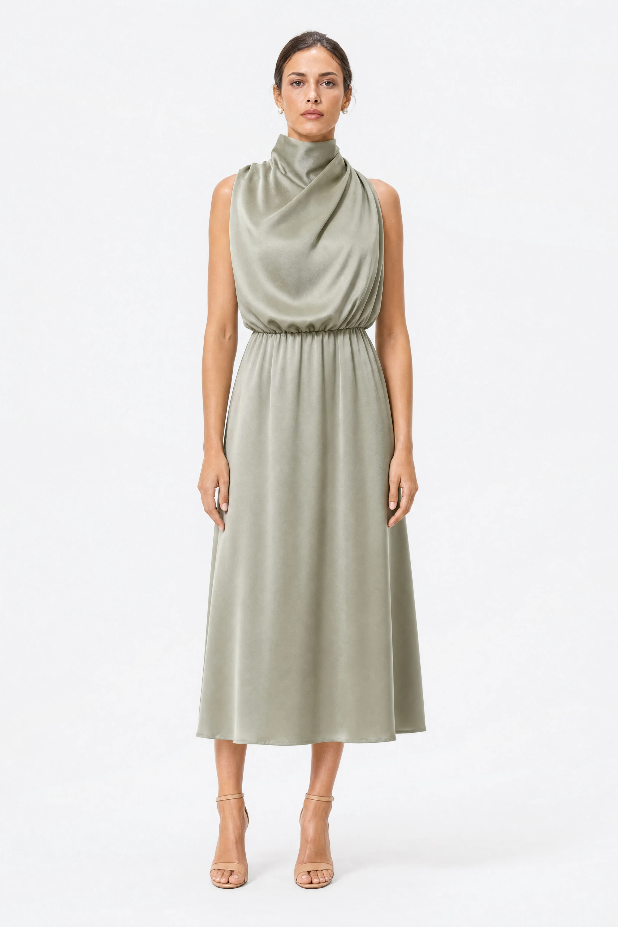 Vestido midi satinado verde salvia con cuello drapeado