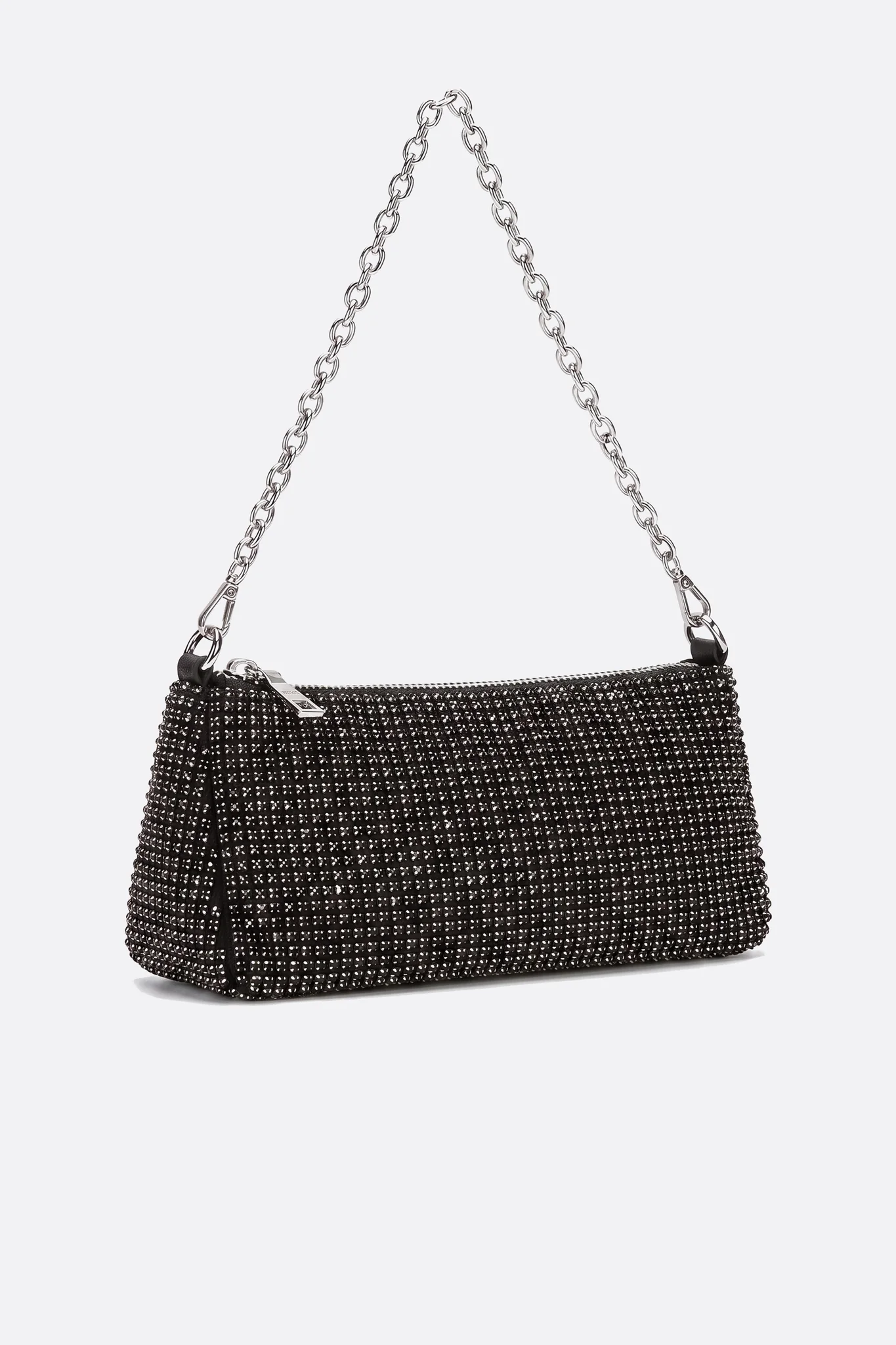 Bolso de cristales negros, cadena gruesa