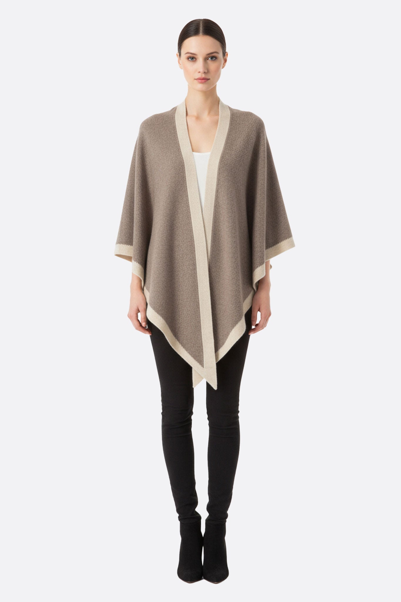 Poncho de cachemira topo con bandas contrastantes beige