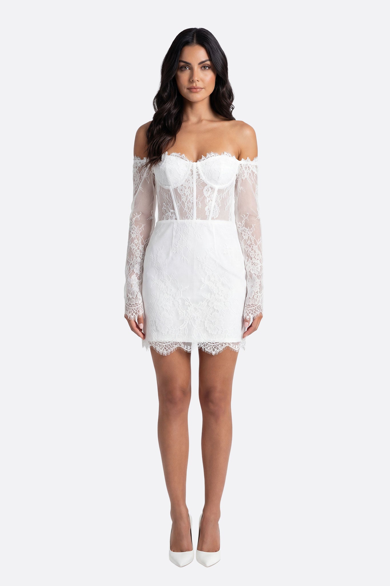Vestido blanco corto Aurelia de encaje con hombros al descubierto