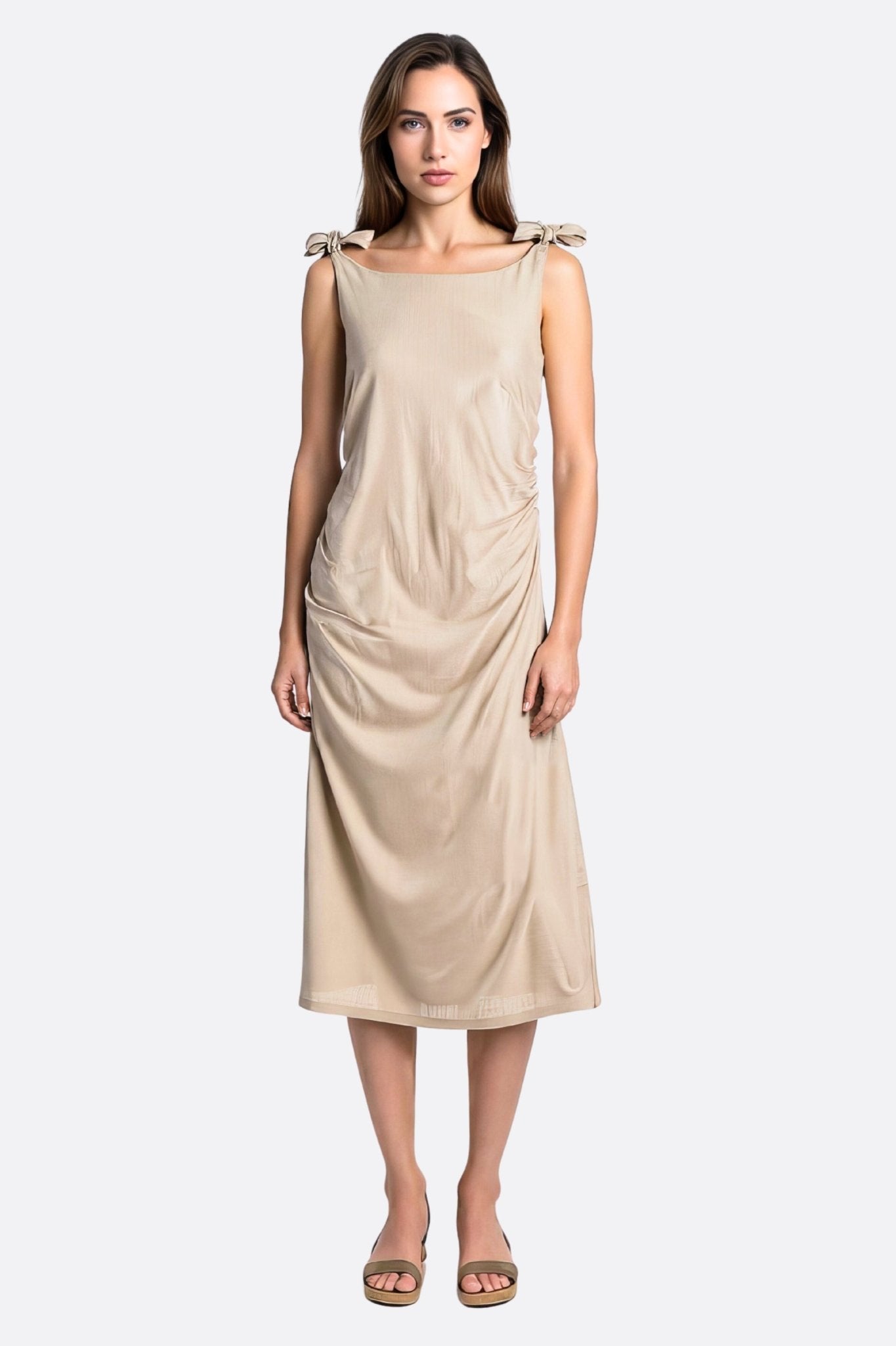 Vestido largo recto de lino beige arena