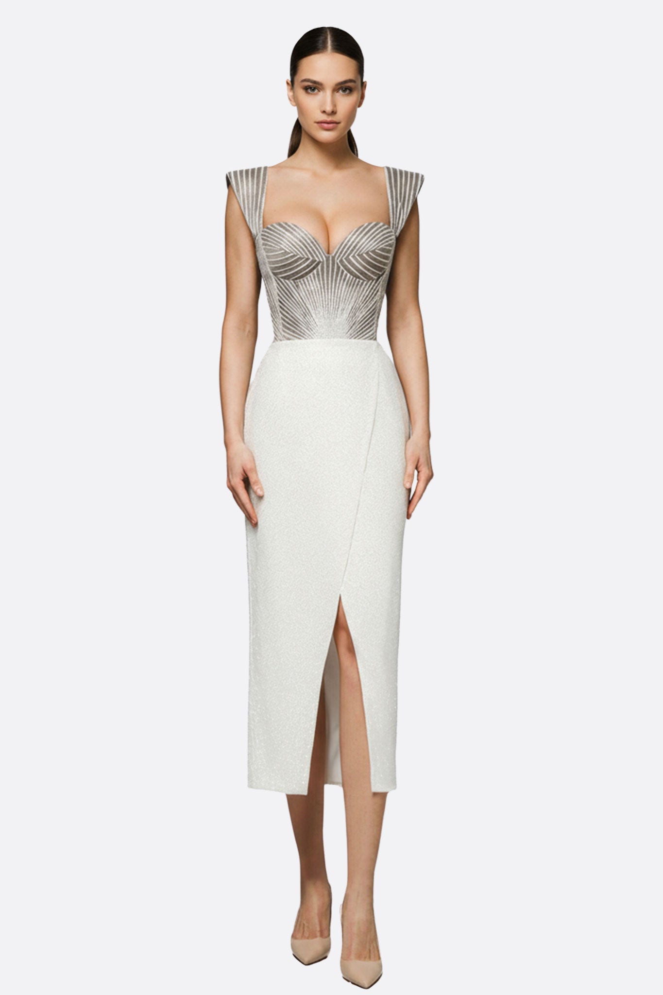 Vestido midi con corsé gris bordado y abertura frontal