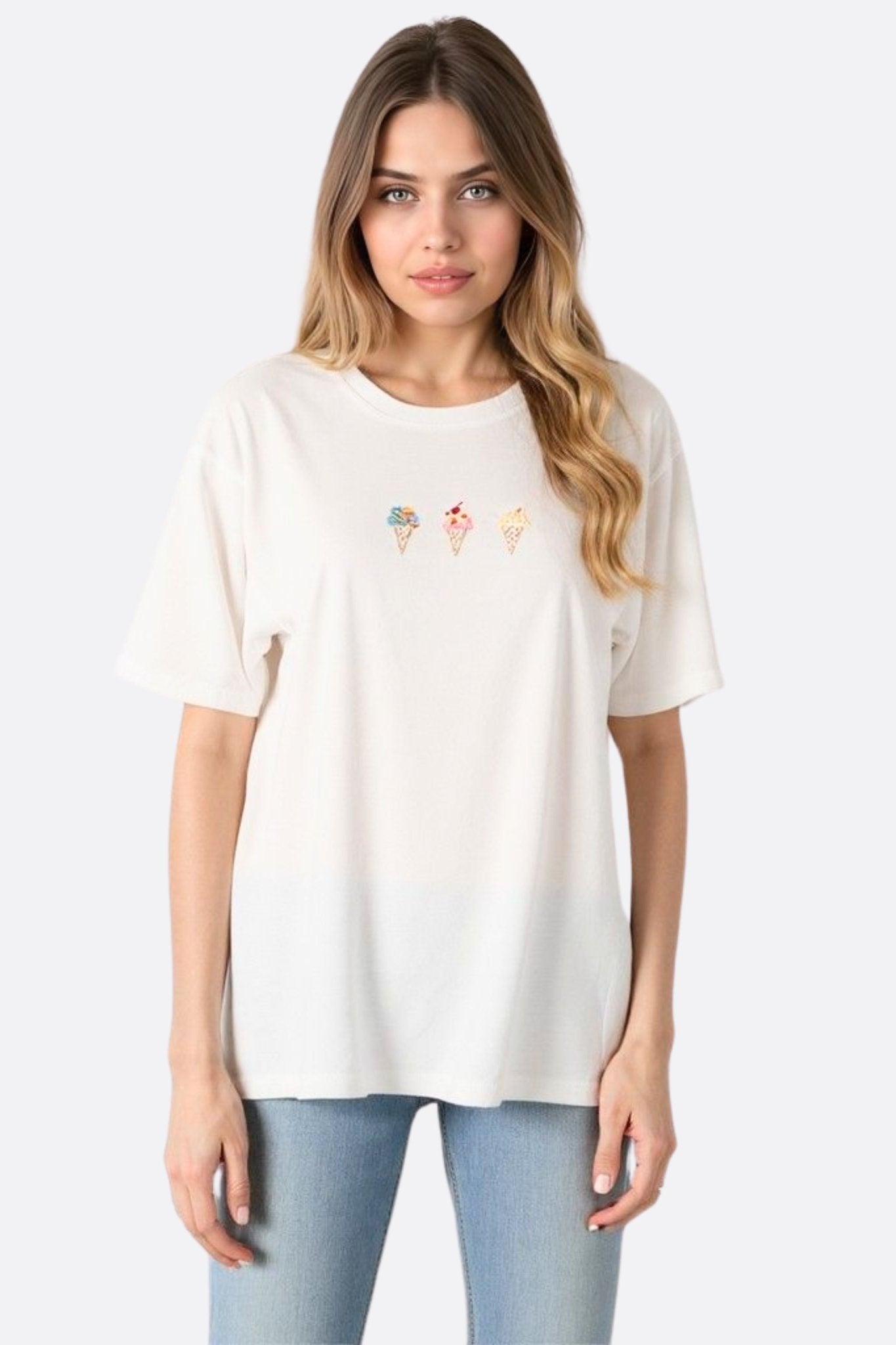 Camiseta blanca oversize bordada Gelato
