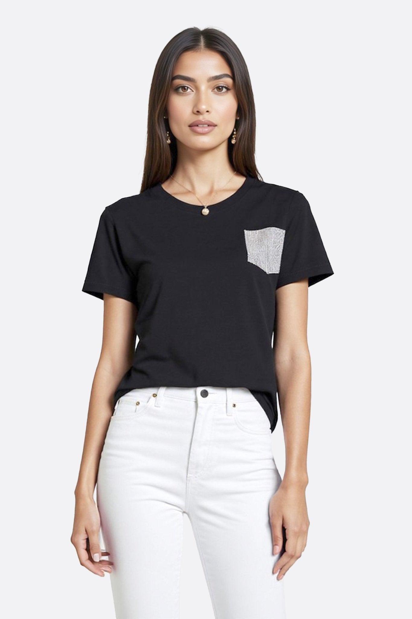 Camiseta negra con bolsillo de strass