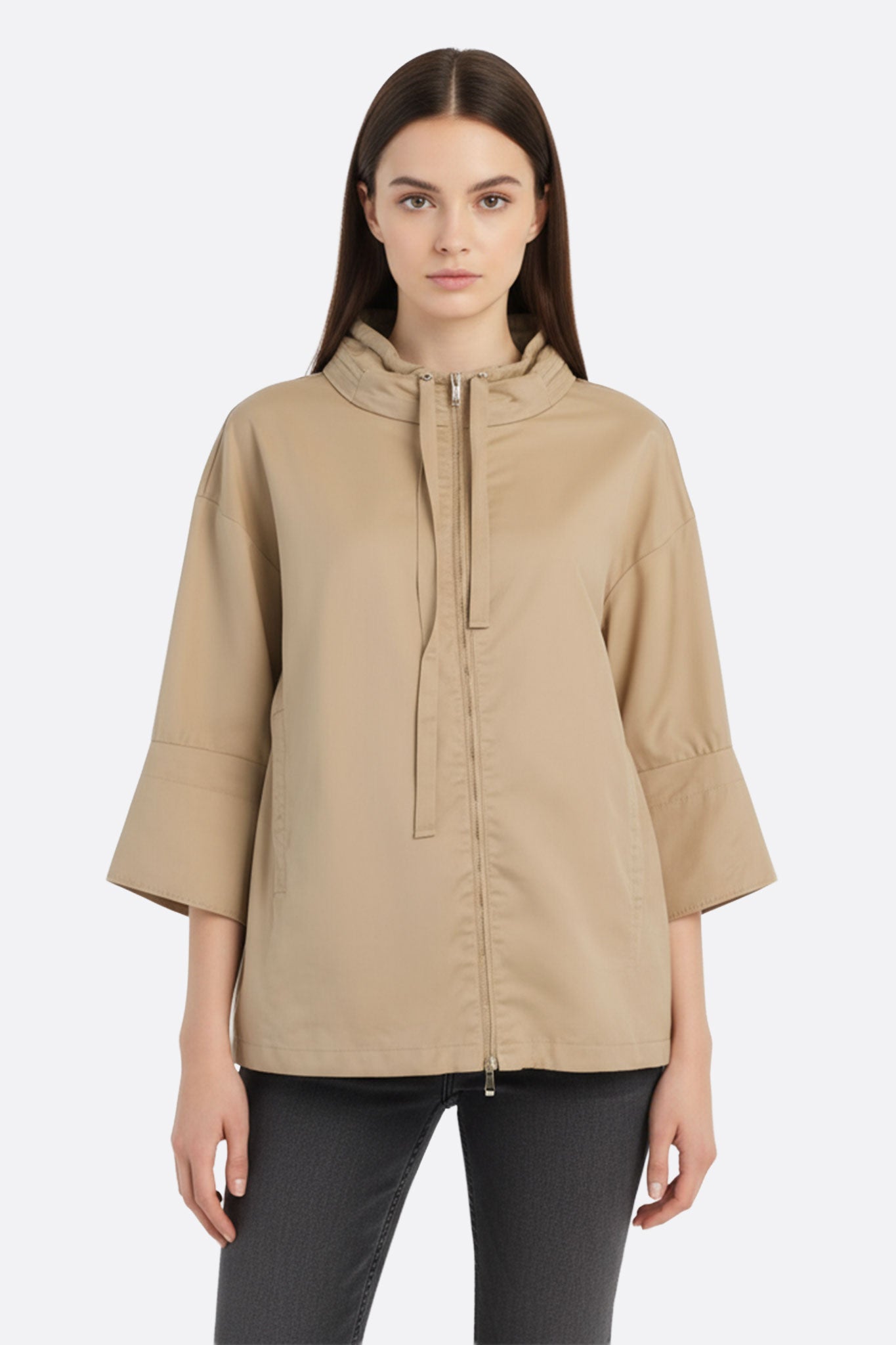 Chaqueta beige holgada con capucha oculta